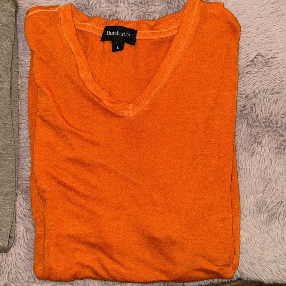 Hutch men’s v-neck shortsleeve t-shirt soft vintage set of 2 tan & orange Large​ - Picture 11 of 16
